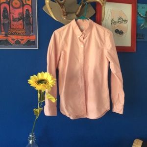GAP Fitted Boyfriend Shirt in Baby Pink